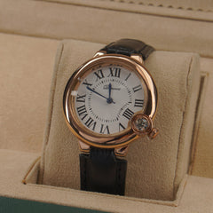Woman Rosegold Dial Watch with Leather Straps White