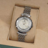 Woman Silver Chain Watch White Dial Stone