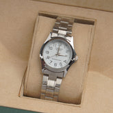 Woman Chain Watch Silver White