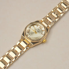Woman's Golden Chain Watch with Silver dial