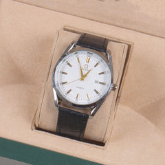 Man's Wrist Watch Silver White Dial with Black Straps