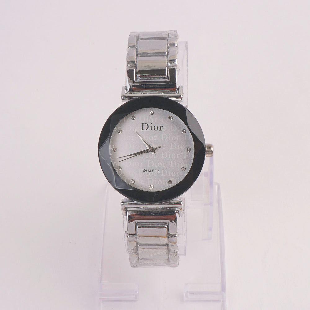 Women Chain Watch Silver with Black & White Dial DR