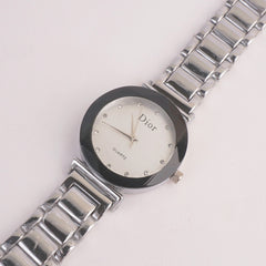 Women Chain Watch Silver with Black & White Dial DR