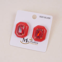 Woman's Casual Earring With Stone Red