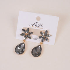 Woman's Flower Design Earring Grey