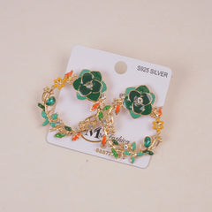 Woman's Flower Design Earring Green