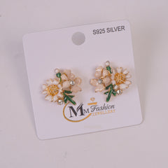 Woman's Traditional Earring White