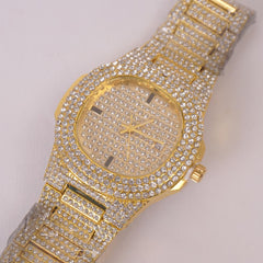 Women Stone Design Chain Wrist Watch Golden