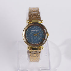 Women Stylish Chain Wrist Watch Golden_b