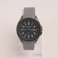 Grey Strap Black Dial Man's Wrist Watch PP