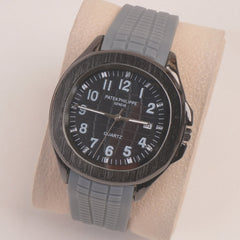 Grey Strap Black Dial Man's Wrist Watch PP