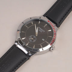 Black Straps Mans Watch With Black Dial