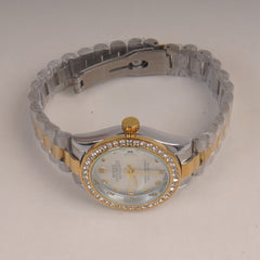 Two Tone Womans Silver Chain Wrist Watch With Silver Dial