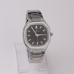 Silver Chain Mans Wrist Watch Black Dial