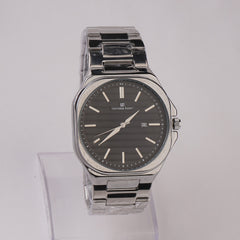 Silver Chain Mans Wrist Watch Black Dial