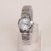 Woman Chain Watch Silver White