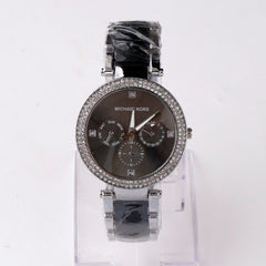 Women Chain Wrist Watch Silver Black