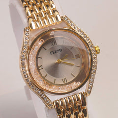 Woman Golden Chain Watch Light Dial