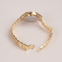 Woman Golden Chain Watch Light Dial