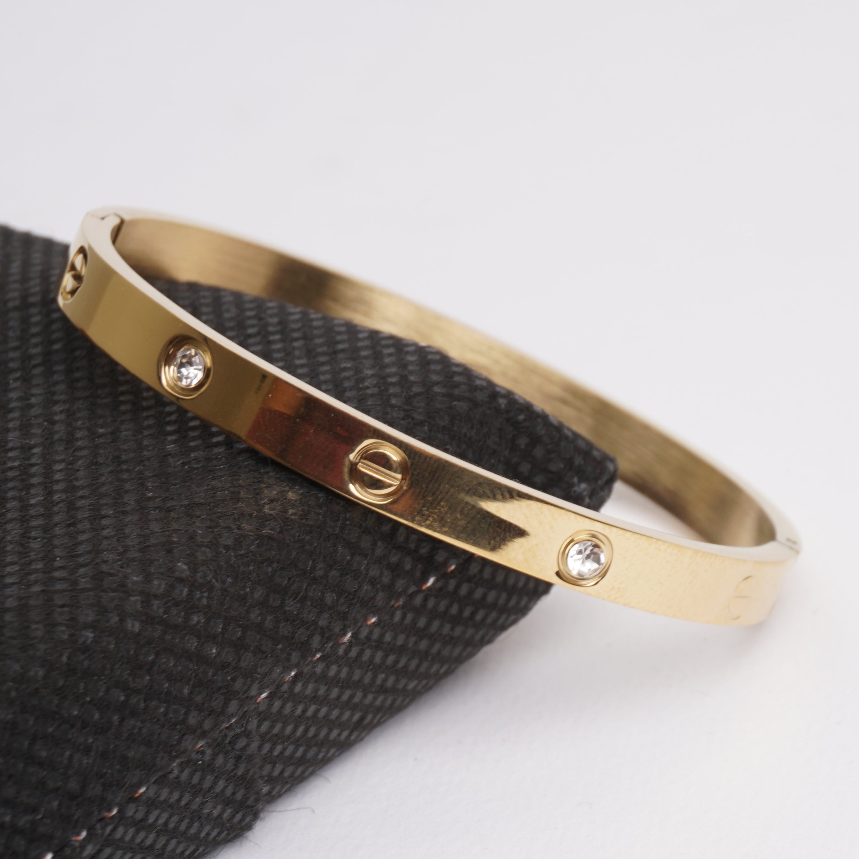 Branded Golden Kara