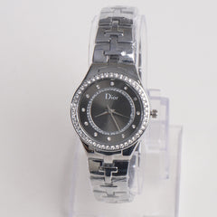 Women Stylish Chain Wrist Watch Silver With Black Dial