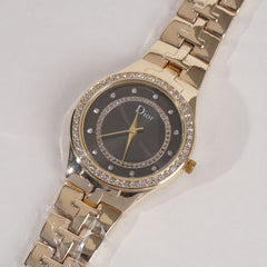 Women Stylish Chain Wrist Watch Golden With Black Dial