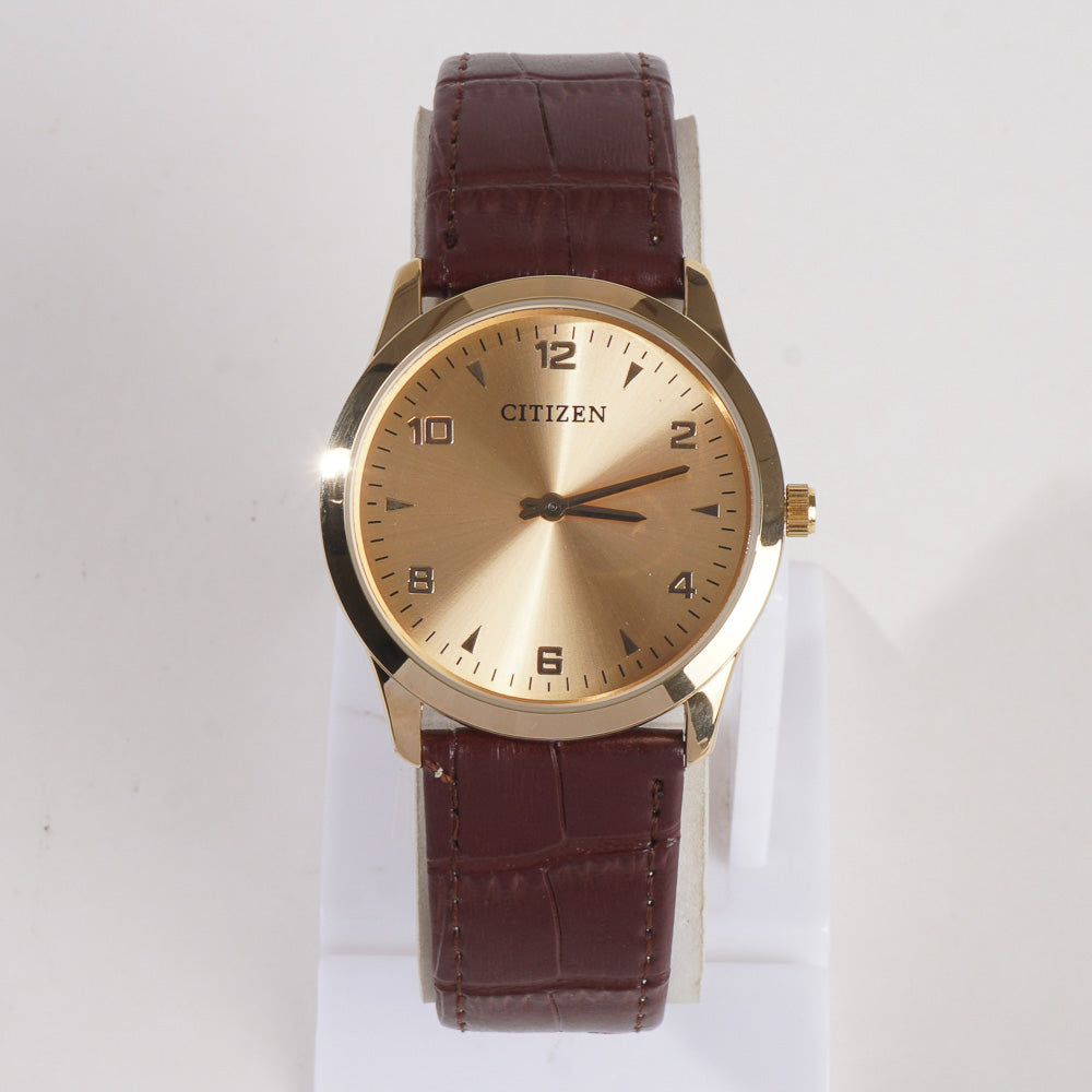 Men Wrist Watch Golden Dial With Maroon Strap C