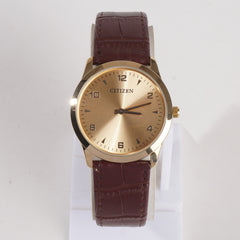 Men Wrist Watch Golden Dial With Maroon Strap C