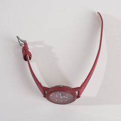 Comely Women Band Wrist Watch Red
