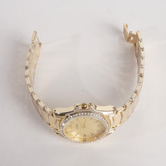 Women Stylish Chain Wrist Watch Golden G