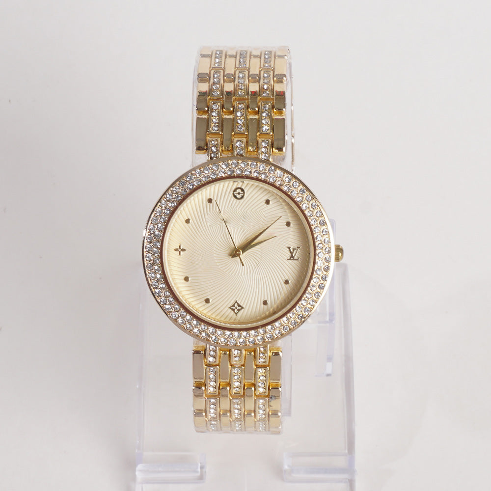 Women Stylish Chain Wrist Watch Golden