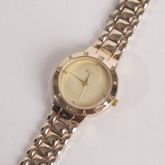 Women Stylish Chain Wrist Watch Golden G