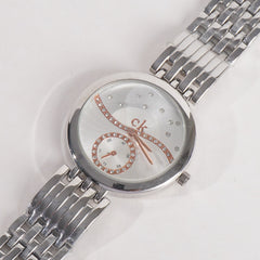 Women Stylish Chain Wrist Watch Silver With White Dial