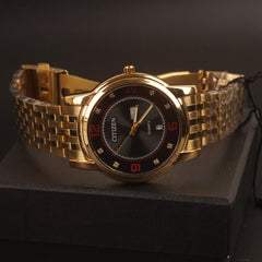 Mens Chain Writs Watch Golden Black C
