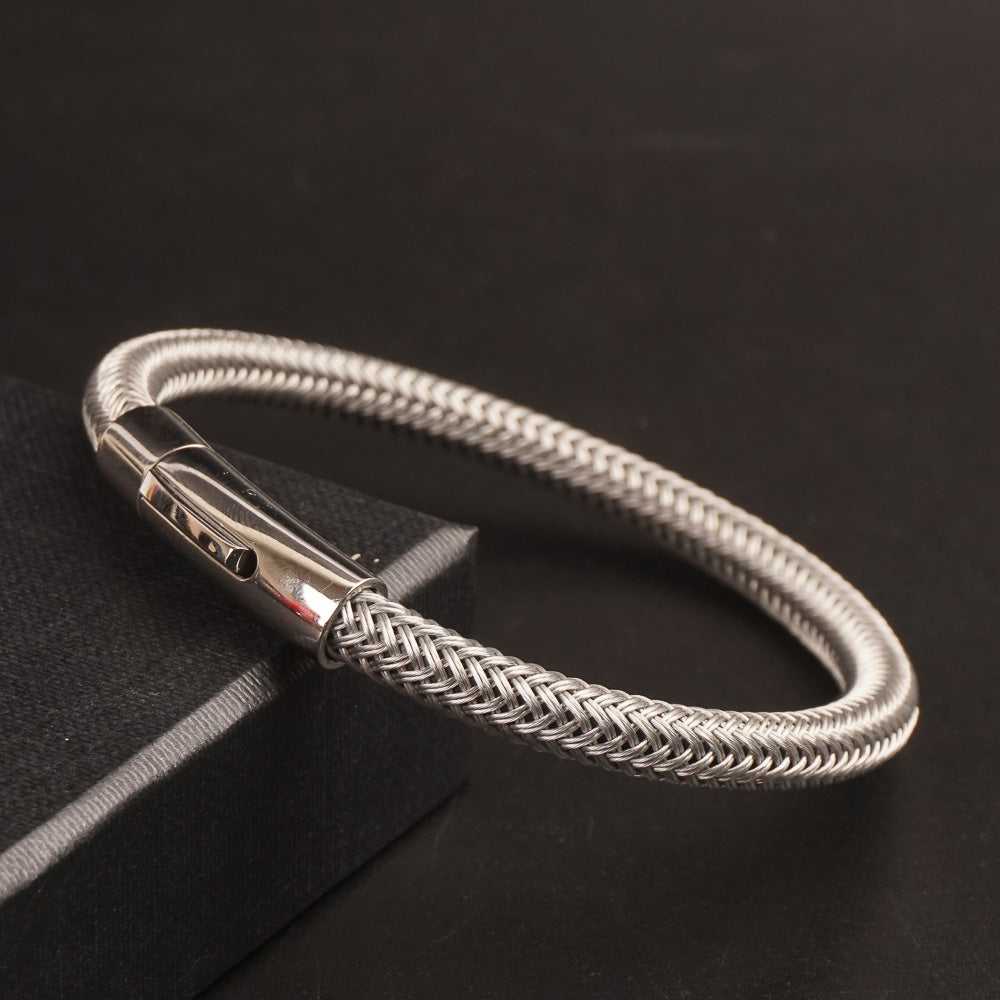 silver wire with silver lock fashion bracelet