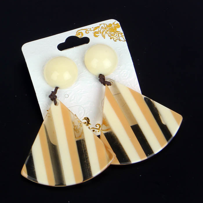 New Fashion Stripes Earring Beige