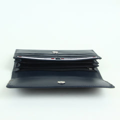 Woman's genuine leather wallet blue with thread design