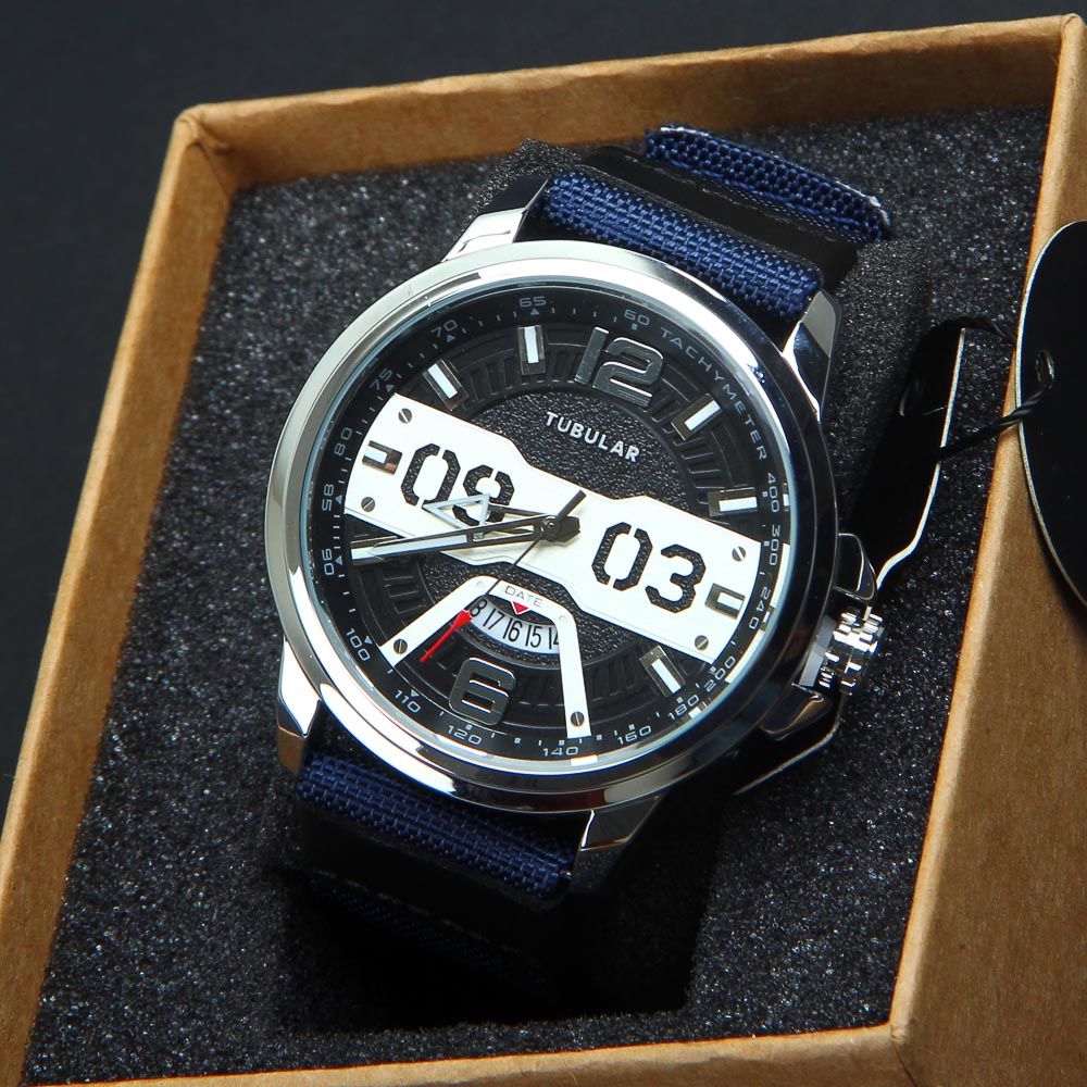 Mens Analog Wrist Watch With Date & Time Blue Straps