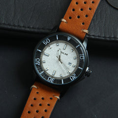 Mens Analog Wrist Watch With Date & Time Brown Design