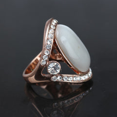 Woman Rose Gold Ring White