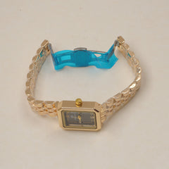 Woman's Golden Chain Watch with Black dial