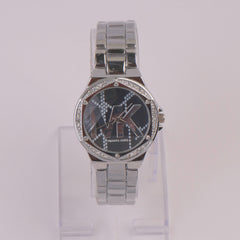 Women Chain Watch Silver Black