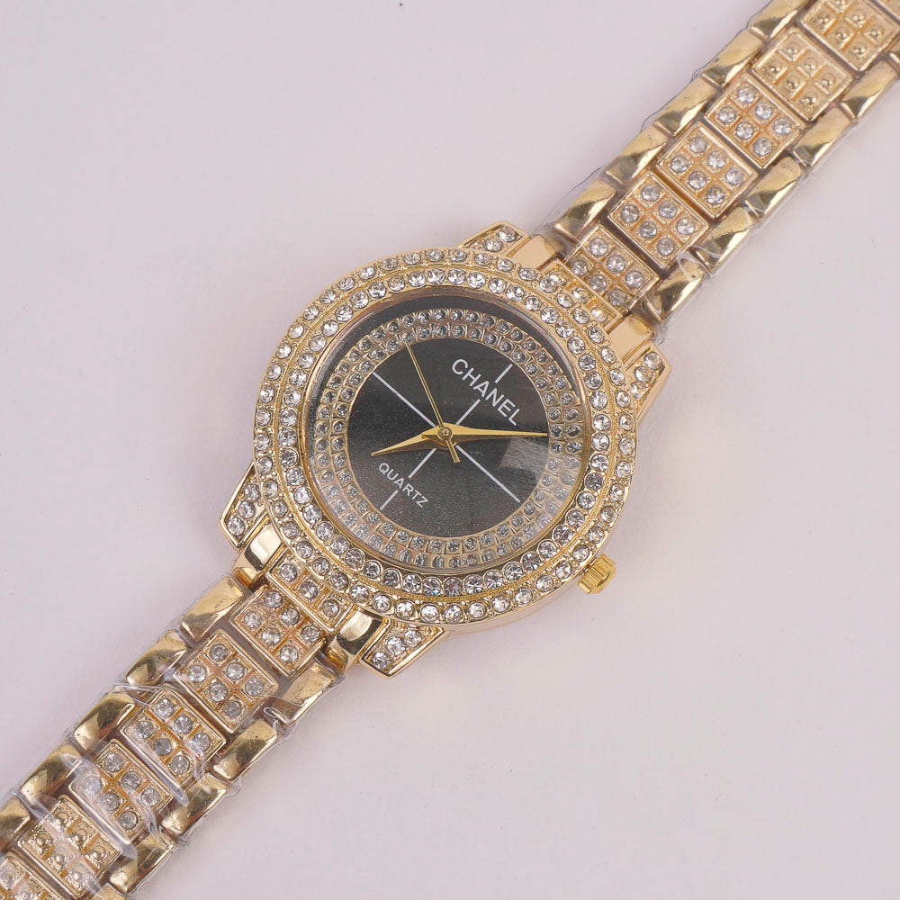 Woman Chain Watch Golden Black