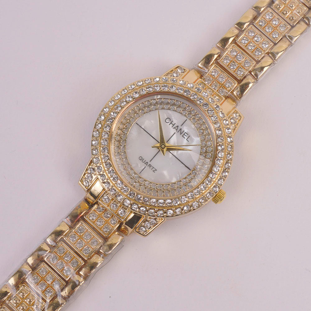 Woman Chain Watch Golden White