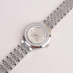Women Chain Watch Silver with Silver Dial GY