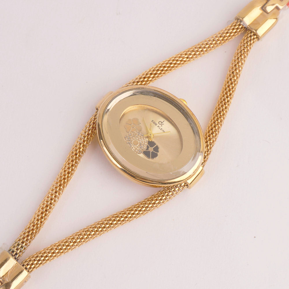 Women's Stylish Pipe Chain Watch Golden with Golden Dial