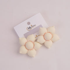 Women Flower Design Fashion Earring White