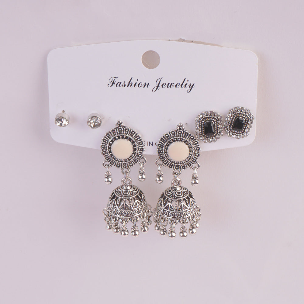 Women Traditional Earring Set White