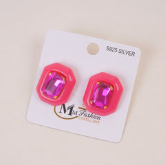 Woman's Casual Earring With Stone Pink