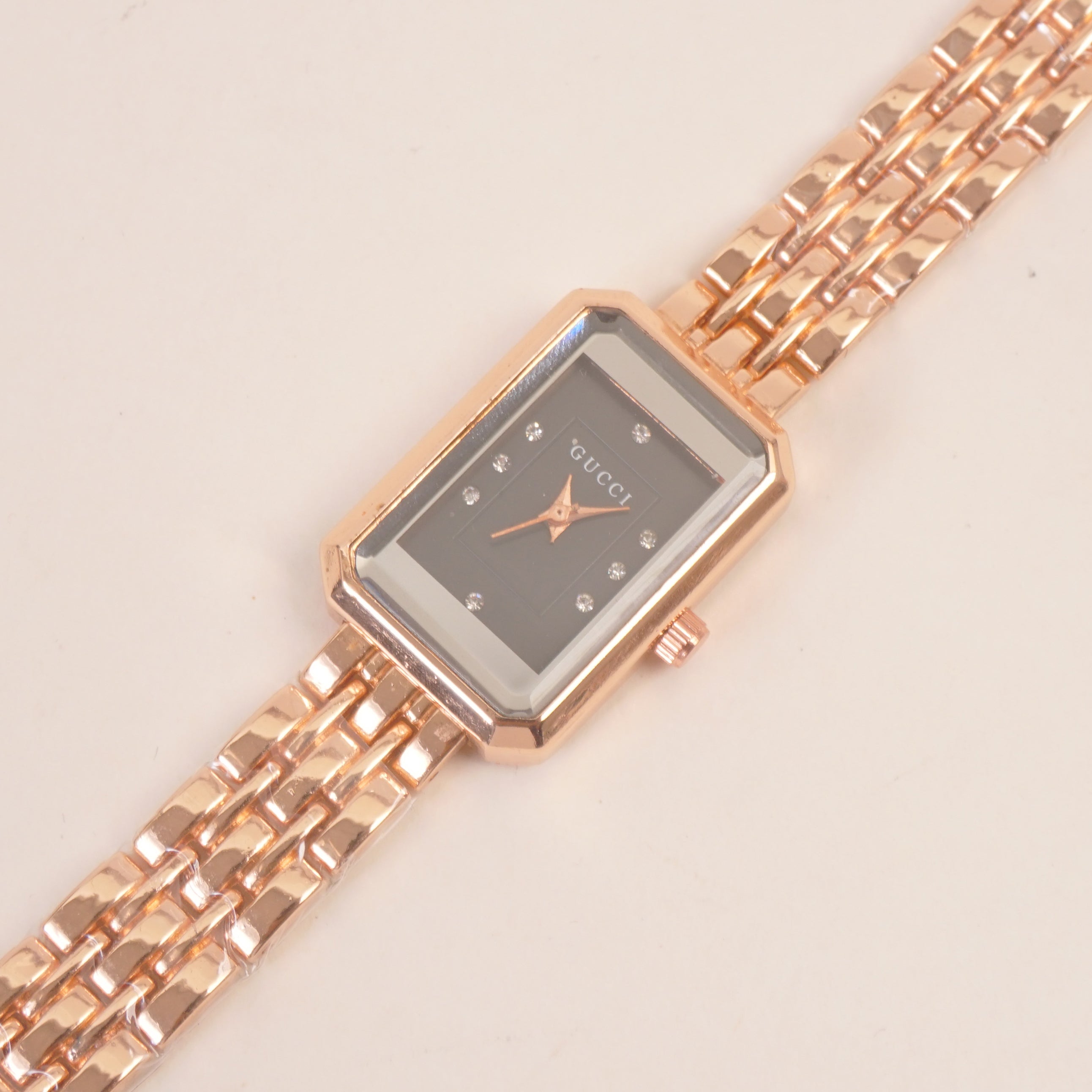 Women Stone Design Chain Wrist Watch Black Dial